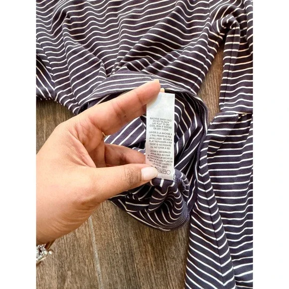 FRAME Dark Navy Striped Bell Sleeve Boat Neck Top LWTS0532 Womens Size M - Picture 6 of 6